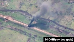 Кадри броньованого штурму під Часовим Яром, Донецька область