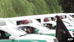 از بامداد دیروز تعداد گشت های ارشاد در تهران دو برابر شده است.