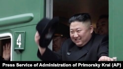 Түндүк Кореянын лидери Ким Чен Ын Приморье аймагындагы Хасан станциясында. 24-апрель, 2019-жыл. Орусия. Архивдеги сүрөт.
