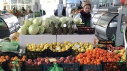 Türkmenistanyň azyk bolçulygy: bazarlarda apelsin, dükanlarda un satylýar, ýumurtga gytçylygy saklanýar.