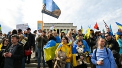 Ukraine supporters rally at the Lincoln Memorial in Washington to mark the fourth anniversary of Russia's full-scale invasion.