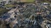 Загальний вигляд пошкоджень та уламків свічкової фабрики після руйнівного торнадо в Мейфілді, штат Кентуккі, США, 11 грудня 2021 року 