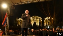 ARMENIA - Opposition leader Vazgen Manukian speaks to a crowd during a rally to pressure Armenian Prime Minister Nikol Pashinian to resign in Yerevan, March 1, 2021