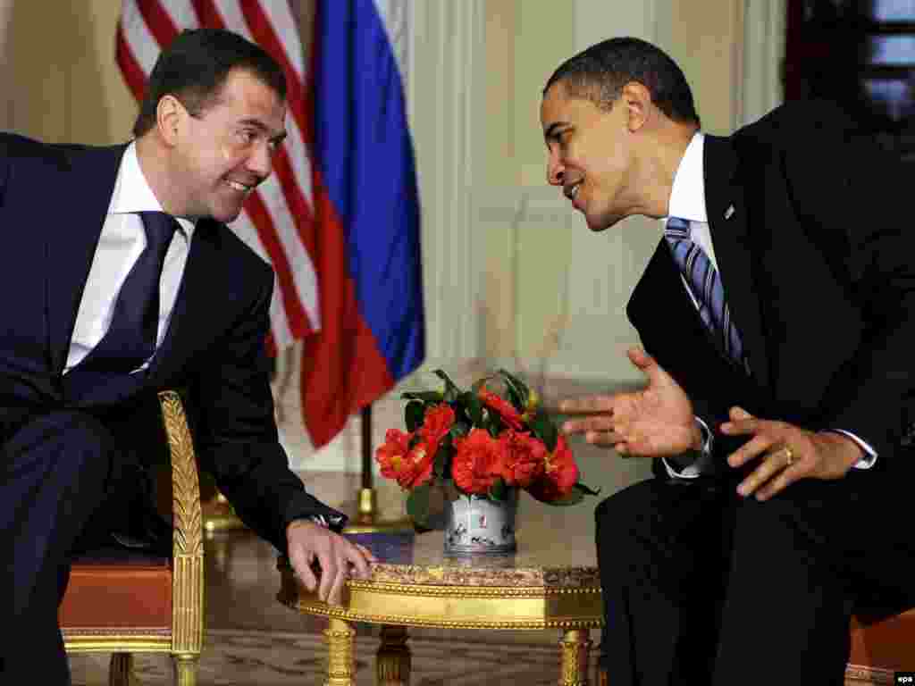 Obama with Russian counterpart Dmitry Medvedev in London on April 1. - The two leaders vowed to pursue a new nuclear arms-reduction deal, and the Russian president offered that "today's discussion showed that there are many more positions that bring us together than those that pull us apart."