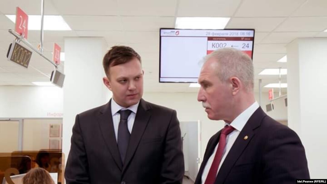 Константин Толкачев с губернатором Сергеем Морозовым