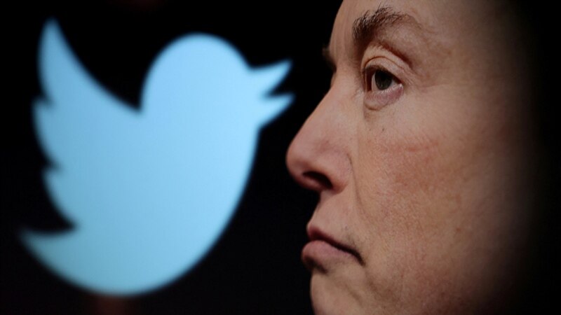 Илон Маск најави масовни отпуштања во Твитер 