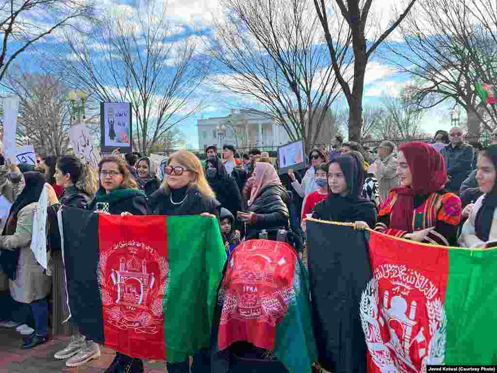 در قطعنامۀ که در پایان گردهمایی منتشر شد خواسته شده است که دفاتر سیاسی طالبان در خارج افغانستان مسدود و دارایی هایی رهبران طالبان منجمد شوند.