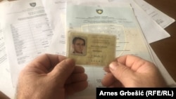 Mustafa Zogaj rođen je na Kosovu, u BiH živi od 1982. godine, a jedini dokument koji je imao bila je privremena lična karta koja mu je izdata 1999. godine i važila je deset godina