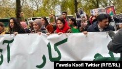 اعتراض شماری از زنان و فعالان به شمول فوزیه کوفی در لندن