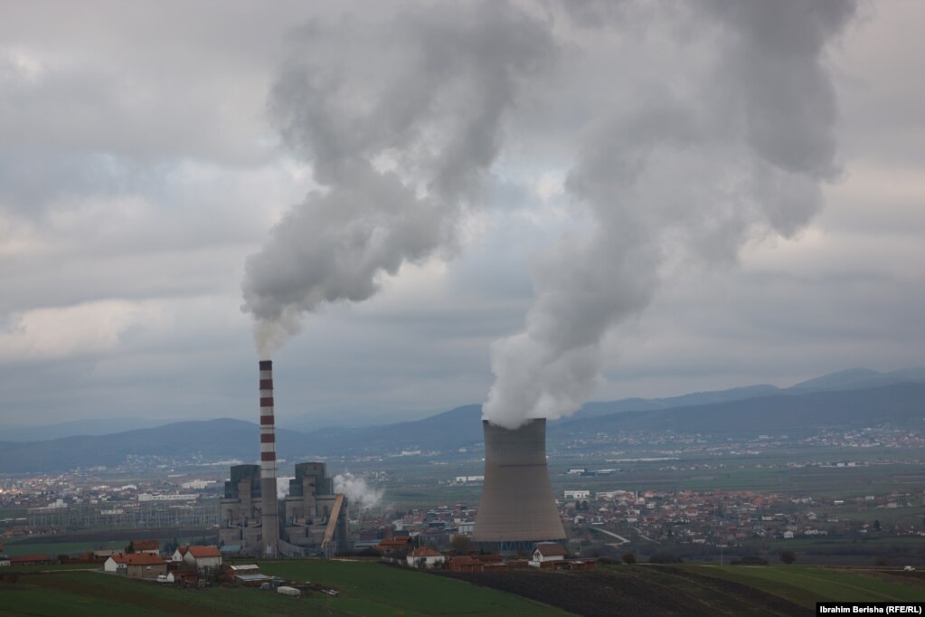 Termocentrali Kosova B, afër shtëpisë së Naser Abazit në Obiliq