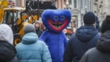 "Huggy Wuggy" და სხვა "მონსტრები" ვერ მოხვდებიან "სწორი სათამაშოების" ეროვნულ რეესტრში. მოსკოვი. 2022 წლის 29 დეკემბერი