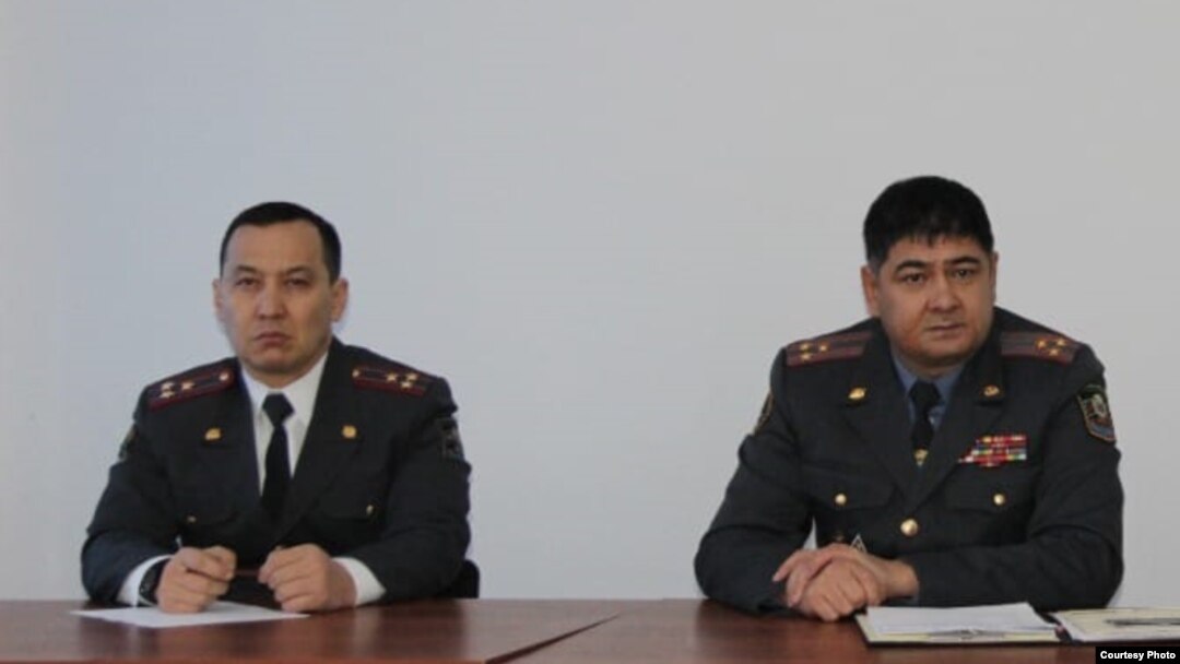 Эрк Тажиев (солдо) жана Канат Жумагазиев (оңдо).