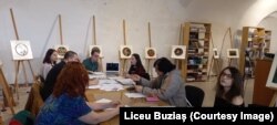 Mădălina la un workshop destinat elevilor din Buziaș