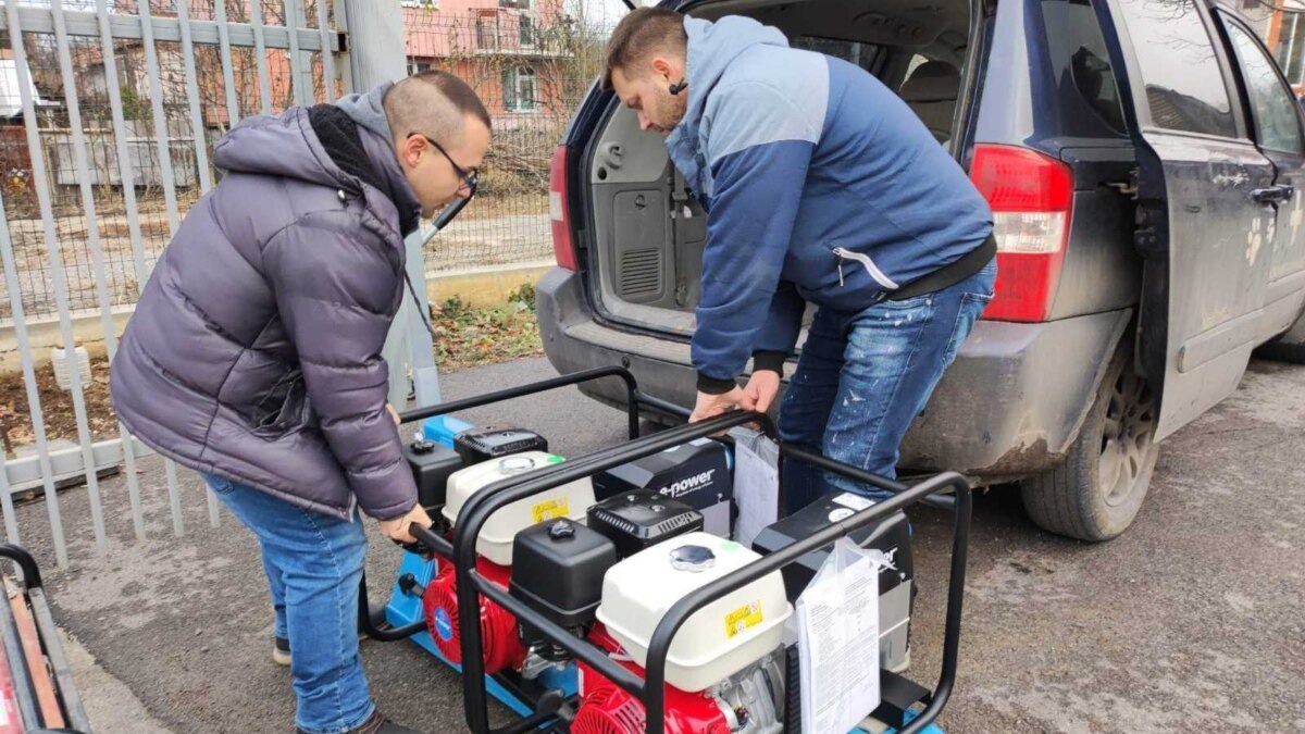 For Ukrainians Without Electricity, Bulgarians Provide A Lifeline: Portable Generators