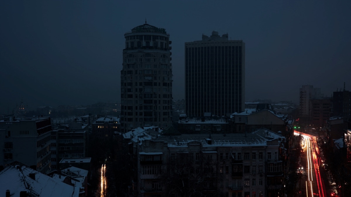 Енергоспоживання в Києві треба знизити на 60%, тривають екстрені відключення – «ДТЕК»