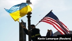 За даними соціологічної компанії, лише 7% українців заявили, що схвалюють лідерство США, тоді як 79% – не схвалюють