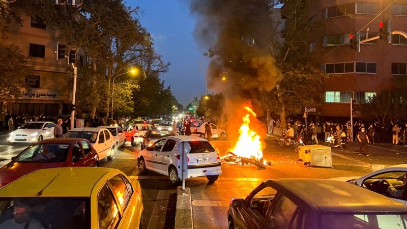 Irani thotë se mbi 200 persona janë vrarë gjatë protestave