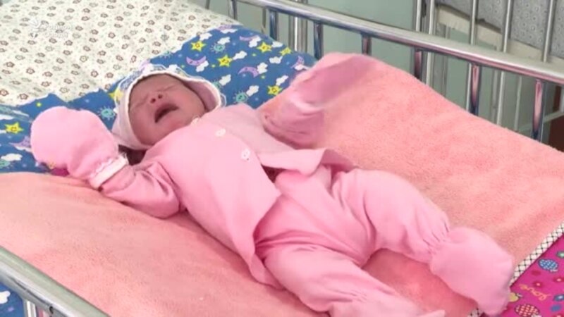 В Таджикистане впервые проведена операцию по разделению сиамских близнецов