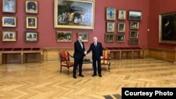 Премьер-министр Армении Никол Пашинян (слева) и президент России Владимир Путин, Санкт-Петербург, 27 декабря 2022 г. (Фотография - «Арменпресс»)