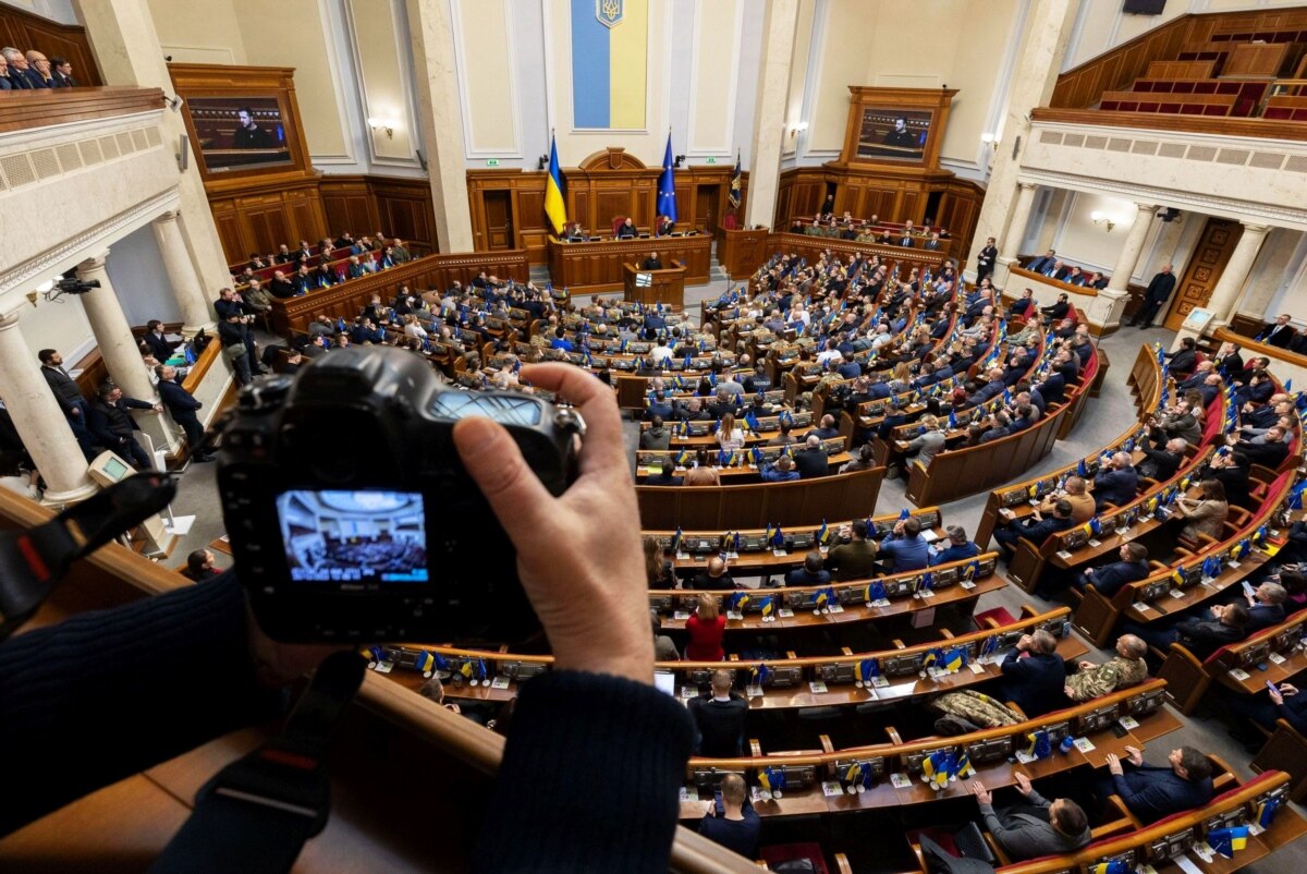 ВР проголосувала за звільнення міністра Камишіна, але не підтримала відставку міністерки Верещук