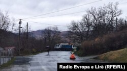 Косово, втор ден барикади во Рудар 