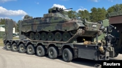 Oklopno borbeno vozilo Marder, njemačke proizvodnje nalazi se u vojnoj bazi Rukla u Litvaniji. (arhivska fotografija)