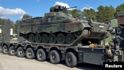 Vehicul blindat german Marder la baza militară Rukla, Lituania, 22 aprilie 2022.