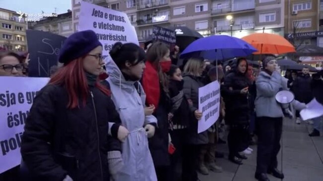 Protest u Prištini: 'Država ostavlja žene bez sigurnosti' 