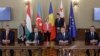 Liderii celor patru state semnatare ale acordului s-au întâlnit la Palatul Cotroceni din București. La eveniment a fost prezentă și Ursula von der Leyen, președinta Comisiei Europene. 