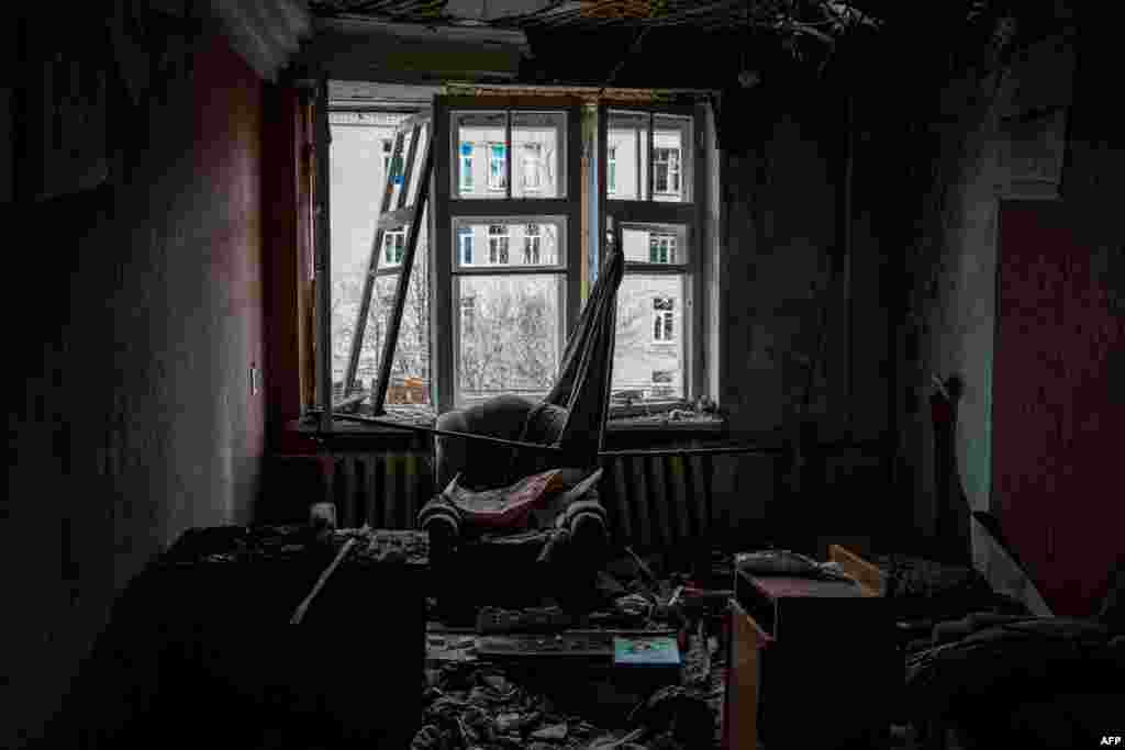 Ez az ingatlan és tulajdonosa viszont nem volt ilyen szerencsés: egy január 5-i rakétatámadás megrongálta az épületet.