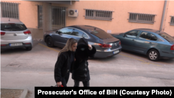 Privođenje osumnjičenih u Tužilaštvo BiH , Sarajevo, 22. decembar 2022. godine.