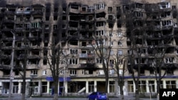 Ndërtesa të shkatërruara në Ukrainë, si pasojë e luftës.