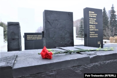 Үйдегі стриптиз порно