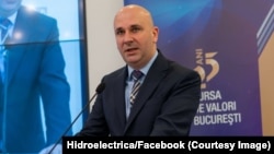 Bogdan Badea, este CEO la Hidroelectrica din anul 2017. Compania de stat este condusă de un directorat, format din cinci persoane, și de un Consiliu de Supraveghere, care aprobă sau nu deciziile propuse.