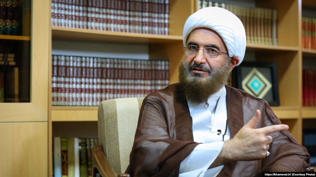 رئیس هیئت اعزامی علی خامنهای به سیستان و بلوچستان نخستین مقام رسمی است که به طور تلویحی موضوع تعرض به دختر بلوچ را تائید میکند