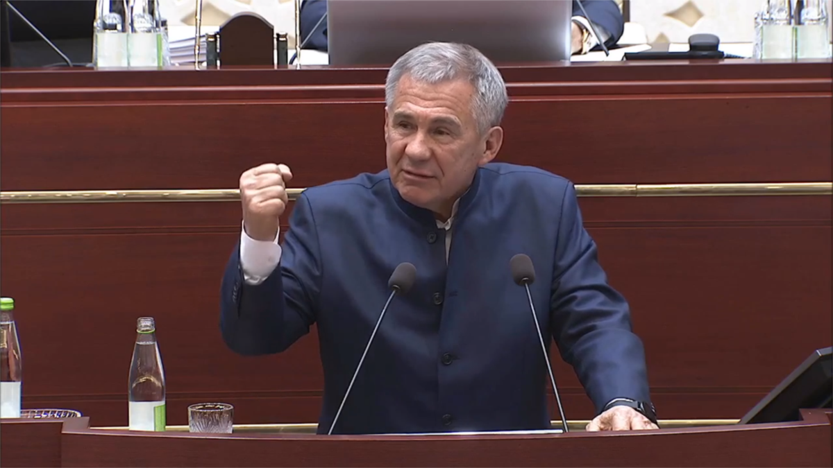 Рустам Минниханов останется президентом. Дальше должность будет ...