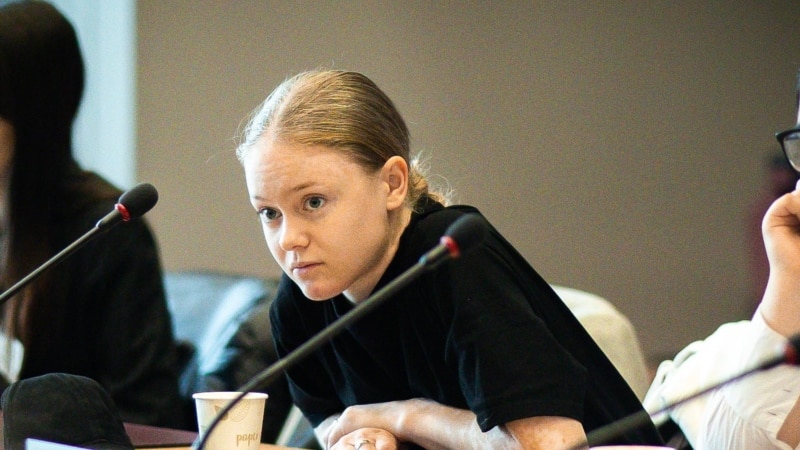 Laczó Adrienn lemondott törvényszéki bíró képviseli a Pride-részvétel miatt feljelentett Pankotai Lilit