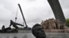 От танка до Екатерины. Соседи России избавляются от памятников 