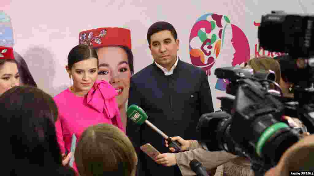 Татар кызы дирекциясе мөдире&nbsp;Гүзәлия Гыйниятуллина һәм&nbsp;Дөнья татар конгрессы башкарма комитеты рәисе Данис Шакиров