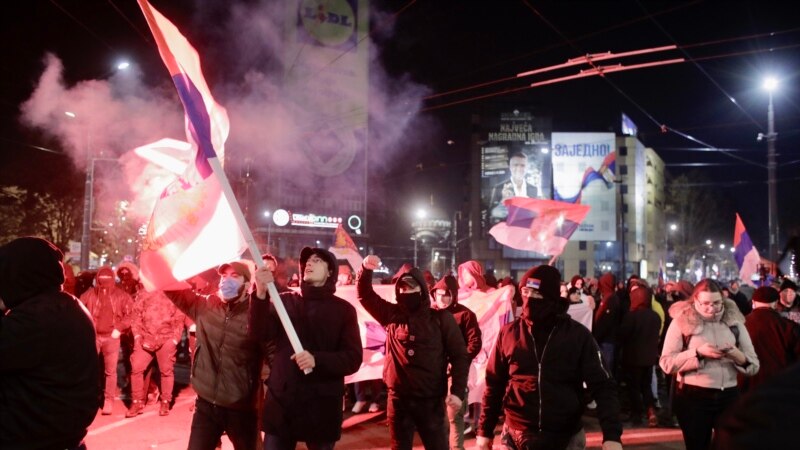 Desnica u Srbiji 'nacionalnim okupljanjem' preti evropskom planu za Kosovo 