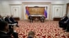 Встреча аремьер-министра Армении Никола Пашиняна (слева) и президента России Владимира Путина, Бишкек, 9 декабря 2022 г.