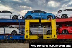 Aproximativ 90% din mașinile produse la Mioveni și la Craiova sunt destinate exportului.
