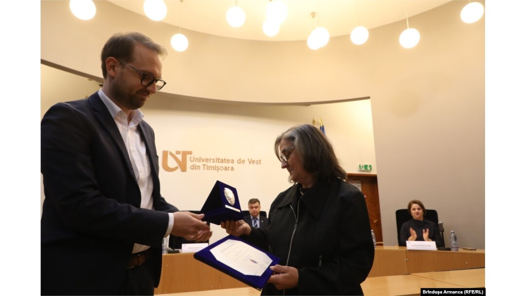 Titlul de Cetățean de Onoare conferit lui Daniel Vighi a fost înmânat Liei Vighi, soția laureatului, de primarul Timișoarei, Dominic Fritz în 24 noiembrie 2022.