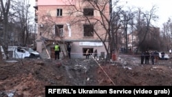 یک منطقه کییف پایتخت اوکراین هدف اصابت راکت قرار گرفته است. 