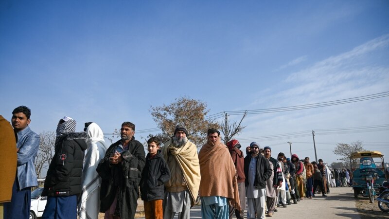 پاکستان کې ځینې افغان پناه غوښتونکي له اقتصادي ستونزو شکایت کوي