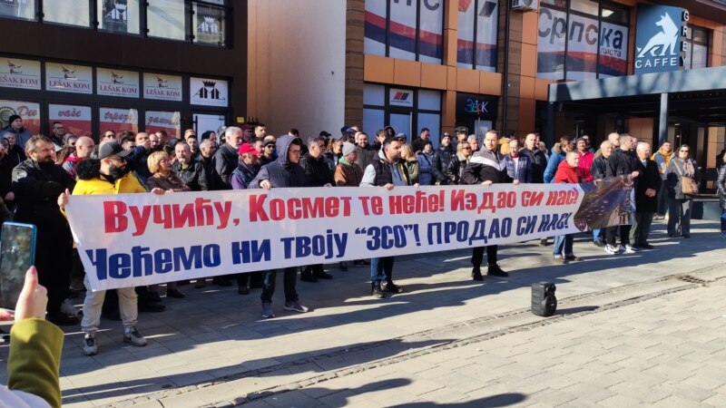 Protest Srba u Severnoj Mitrovici: 'Protiv veleizdaje i terora'