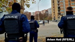 Službenici Policije Kosova u Severnoj Mitrovici, Kosovo, 9. decembar 2022.