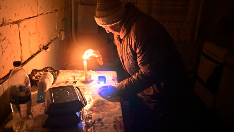 Ukraine's Electricity Grid Operator Limits Energy Consumption, Citing Upcoming Cold Weather