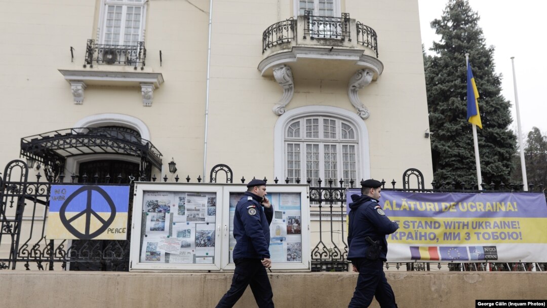 Totul a început cu un apel la 112 al angajaților Ambasadei Ucrainei la București.