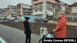 Vlad (30 de ani) profesează în Cluj-Napoca, dar s-a mutat alături de familie în Florești. Este o tendință urmată de mulți tineri din zonă.